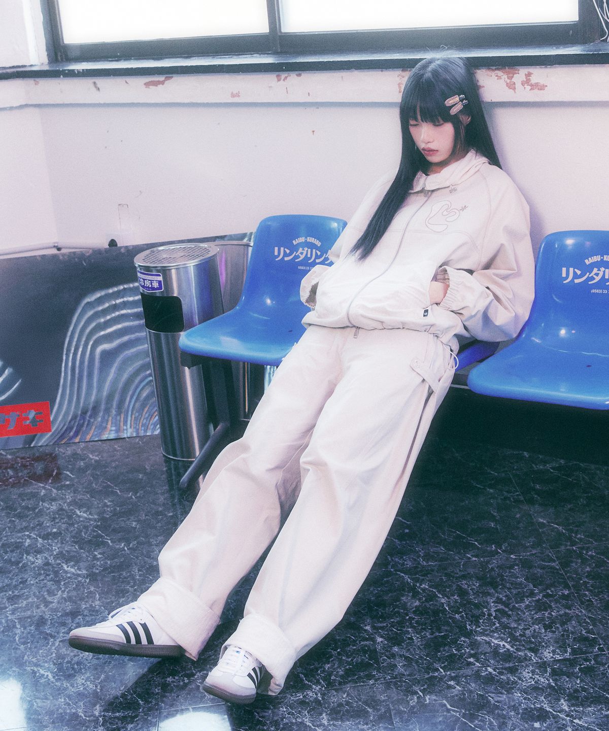 엘엠알(LMR) 체크 아플리케 롤업 투웨이 벌룬 팬츠 LIGHT BEIGE