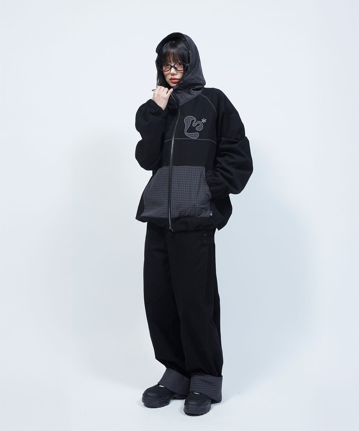 엘엠알(LMR) 체크 아플리케 롤업 투웨이 벌룬 팬츠 BLACK