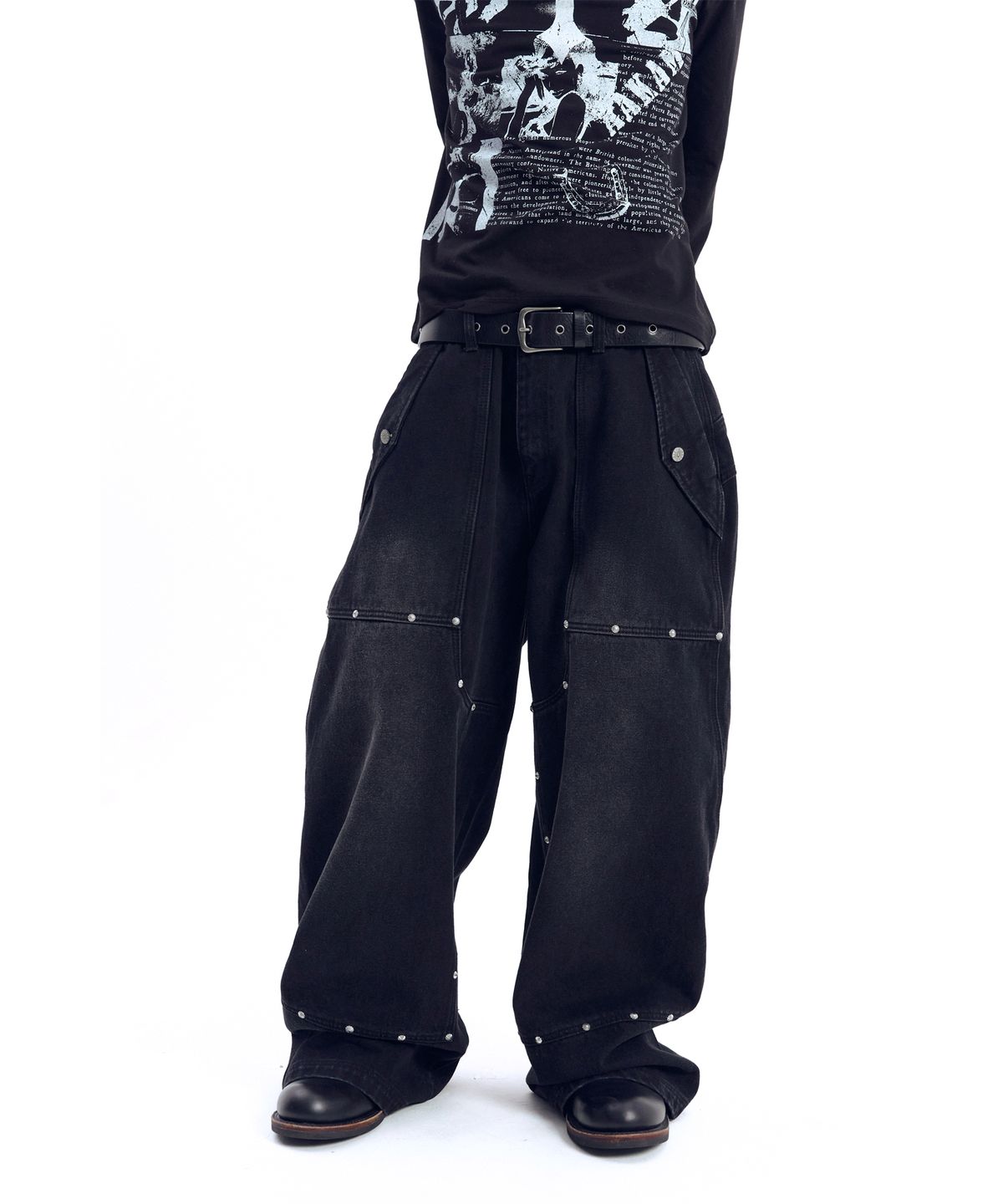 아캄(AAKAM) Square Studded Logo Belt (Black)