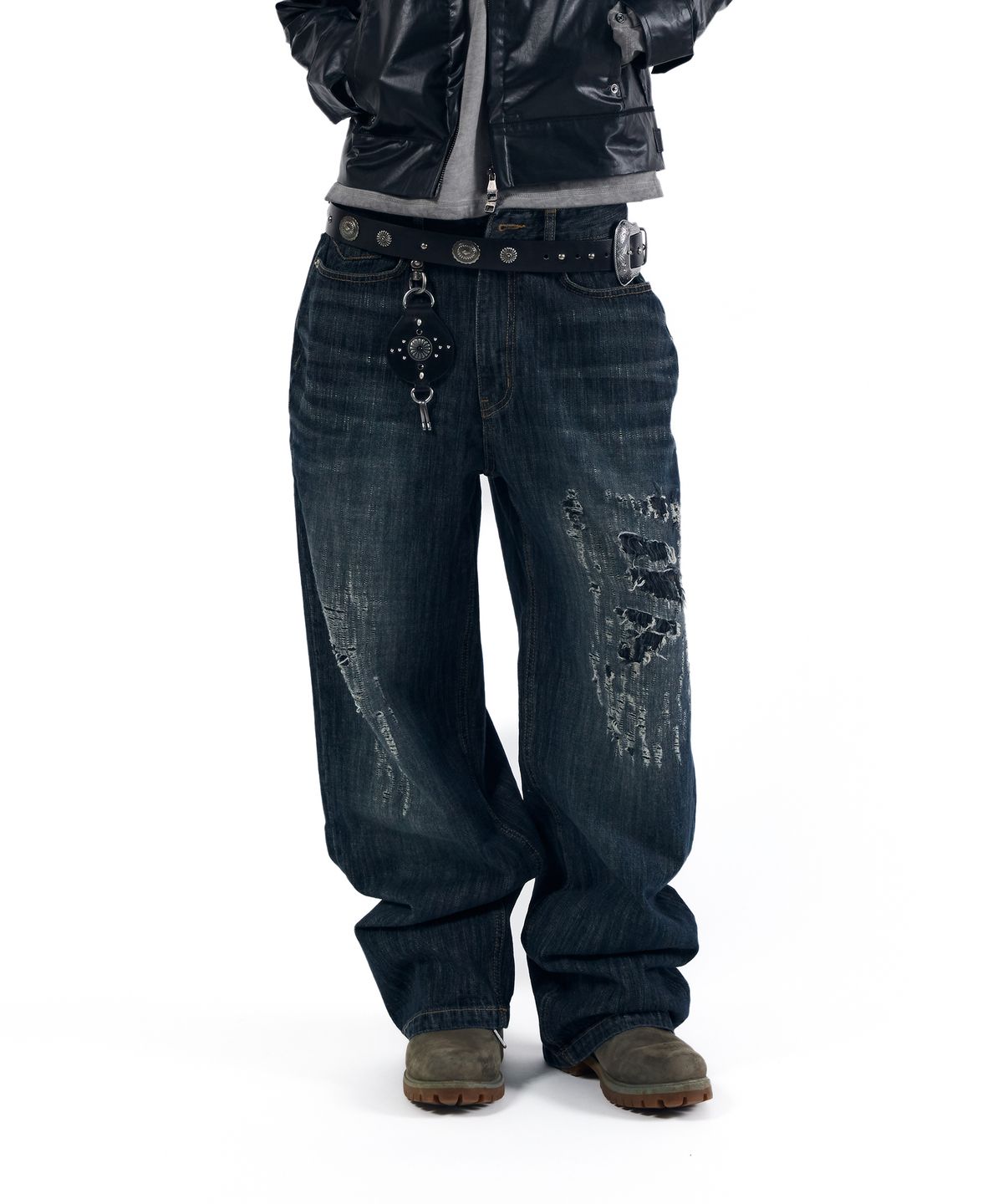 아캄(AAKAM) Scratched Denim Pants (Indigo)