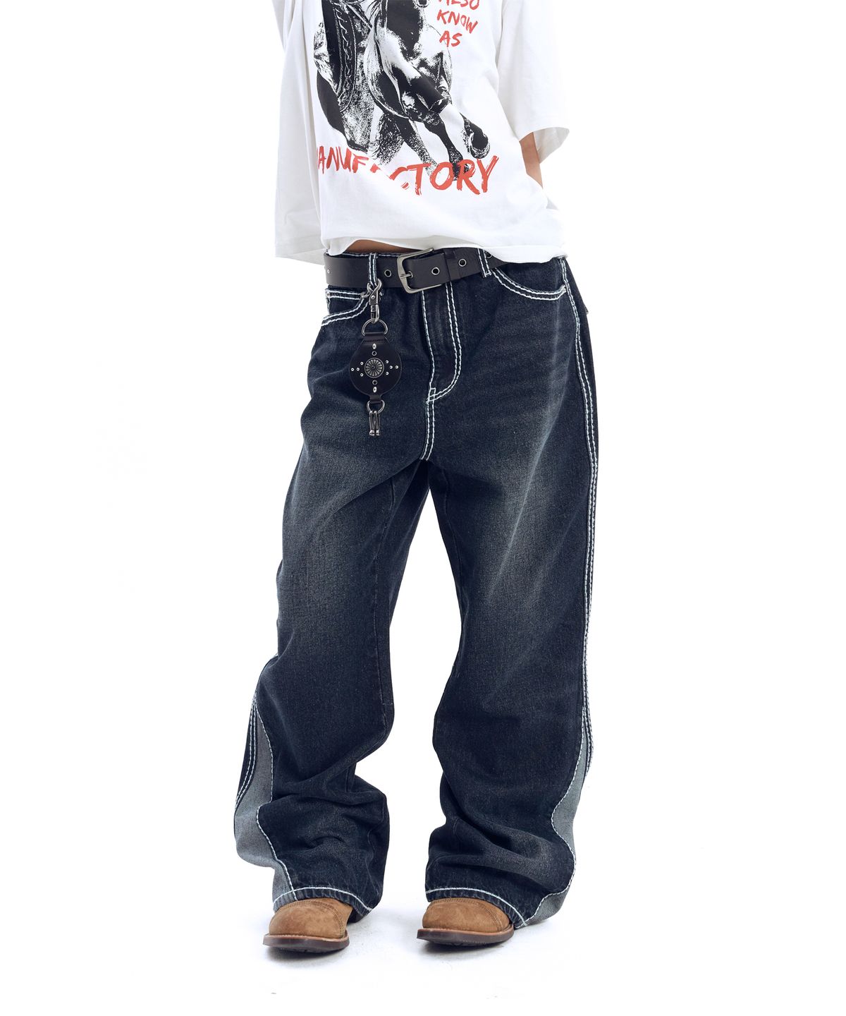 아캄(AAKAM) Stitched Flare Denim Pants (Dark Blue)