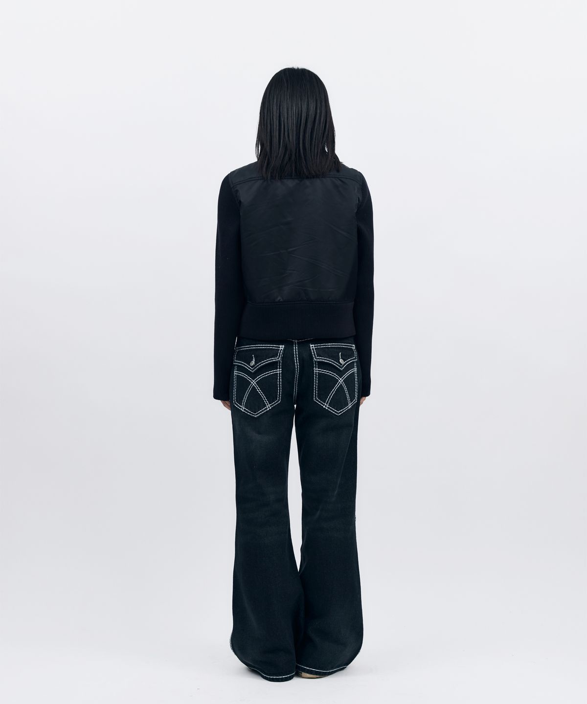 아캄(AAKAM) Stitched Flare Denim Pants (Dark Blue)