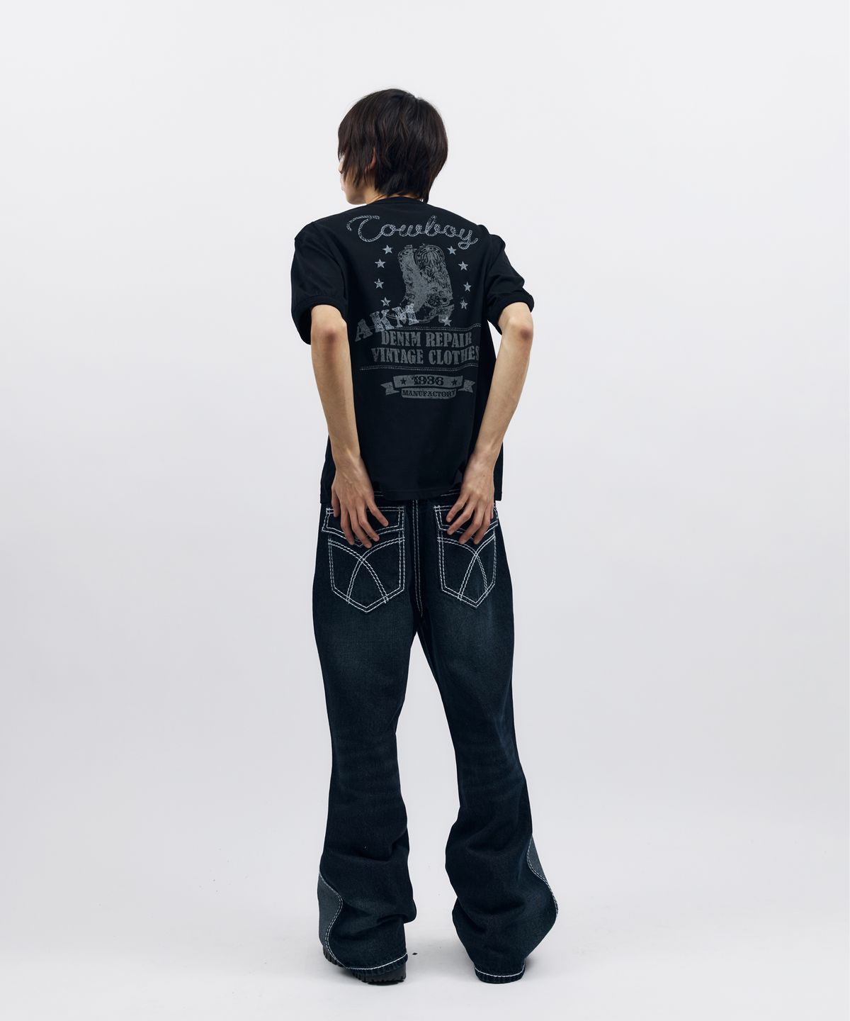 아캄(AAKAM) Stitched Flare Denim Pants (Dark Blue)