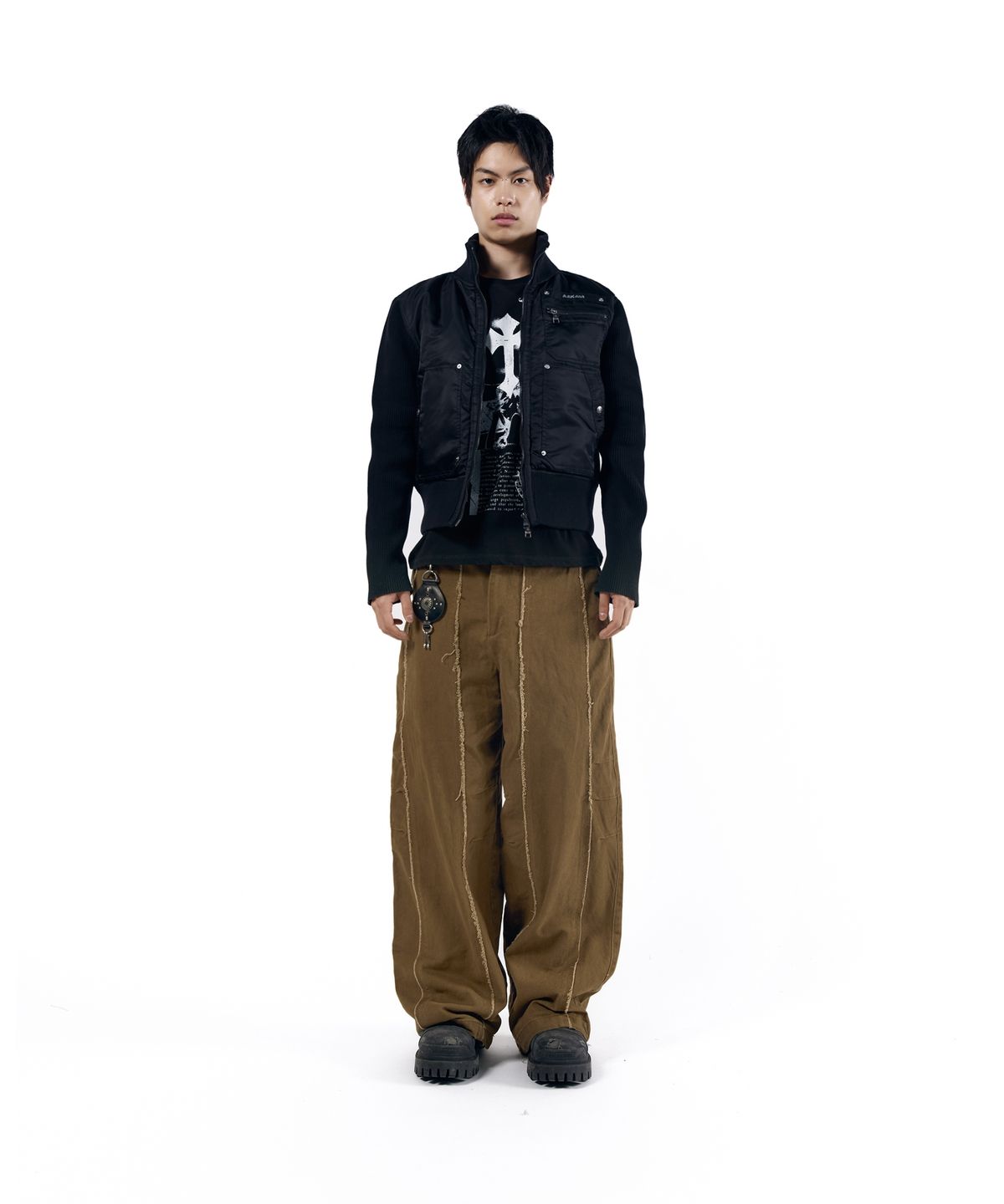 아캄(AAKAM) Knee Pin-Tuck Panel Cotton Pants (Brown)