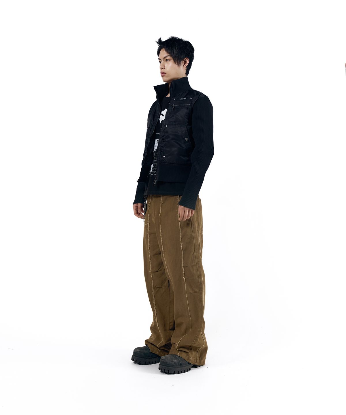 아캄(AAKAM) Knee Pin-Tuck Panel Cotton Pants (Brown)