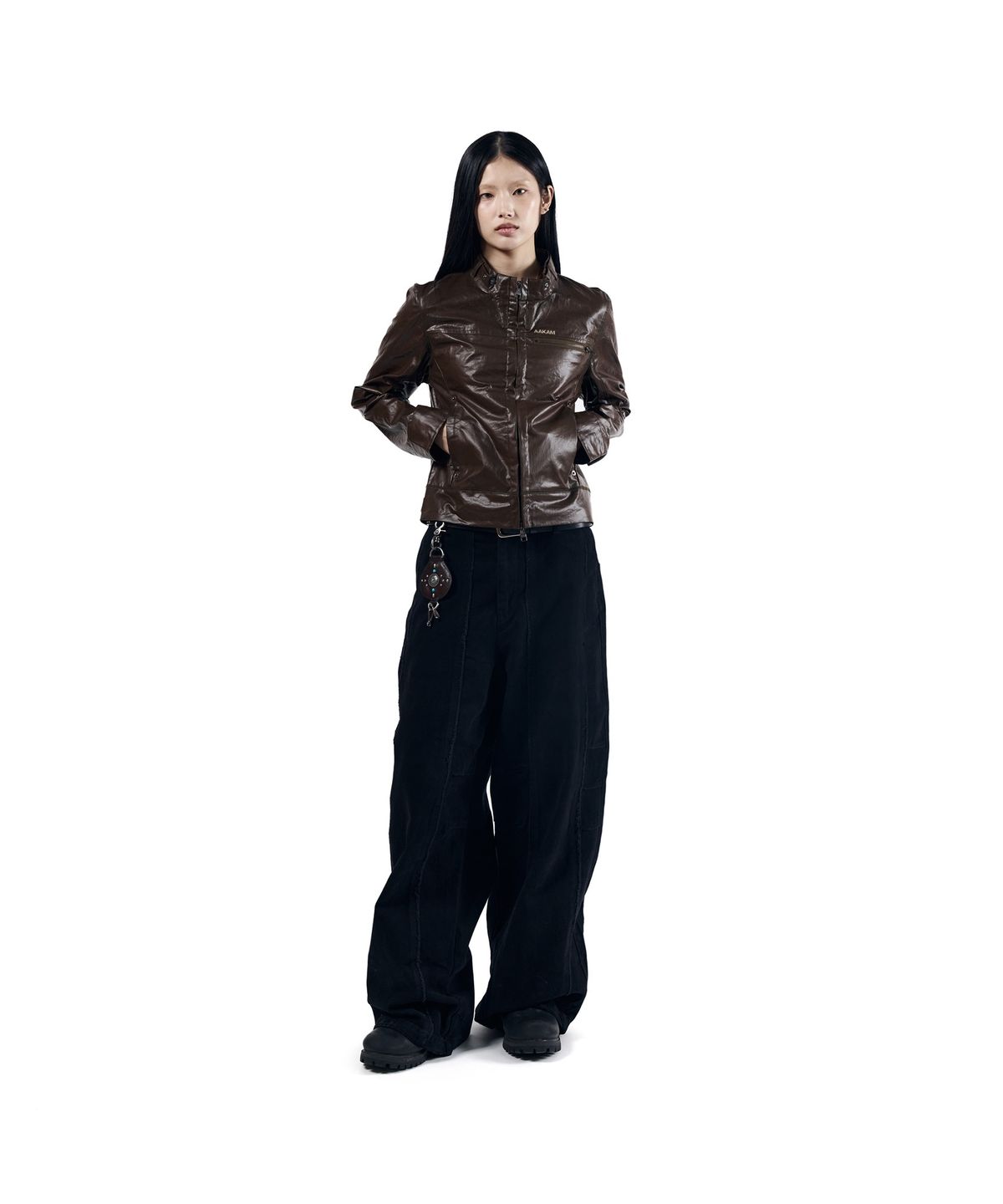 아캄(AAKAM) Knee Pin-Tuck Panel Cotton Pants (Black)