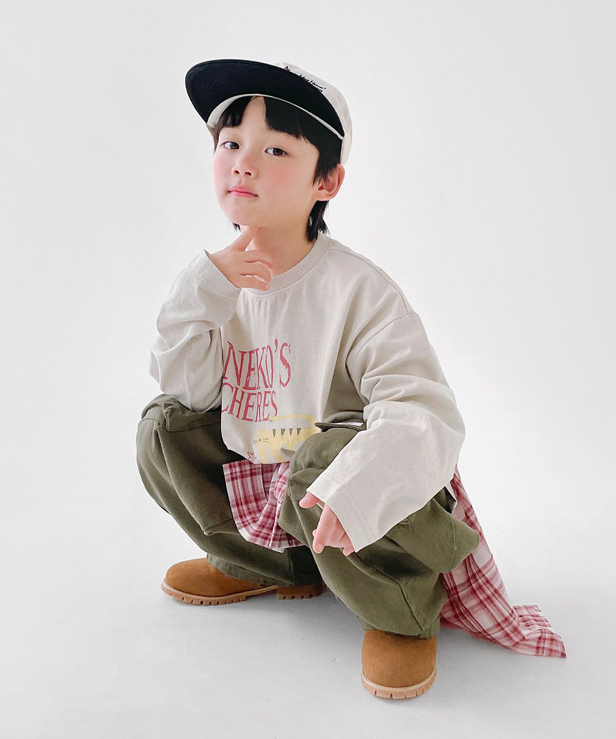 베리클로젯(BERRYCLOSET) 네코 피그먼트 티셔츠