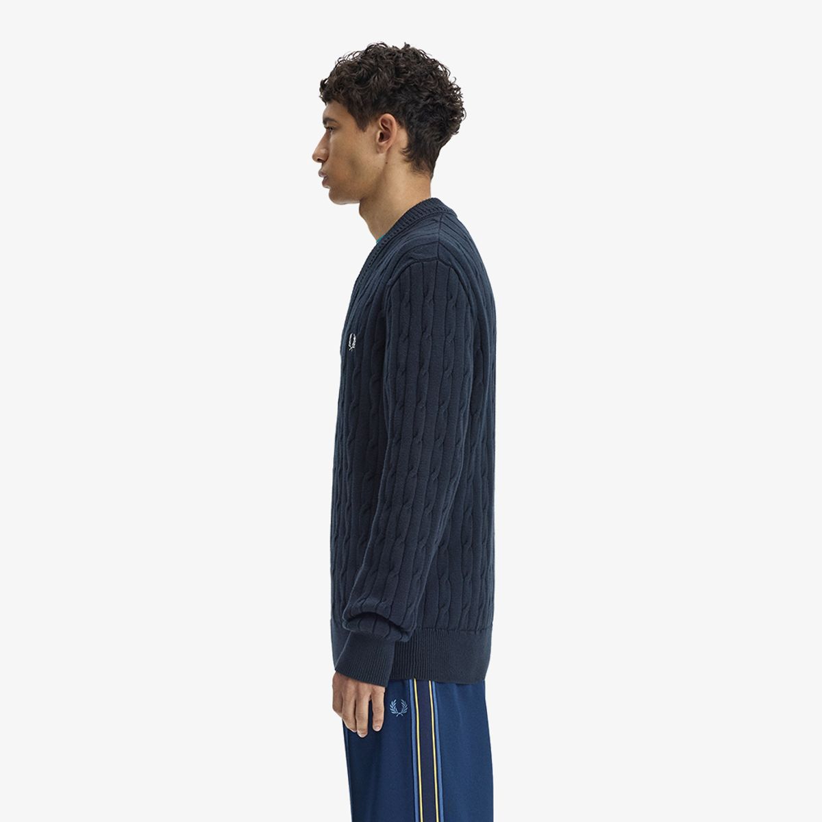 프레드페리(FRED PERRY) [Sport] 케이블 니트 브이넥 스웨터 - 네이비 AFPM2612321-608
