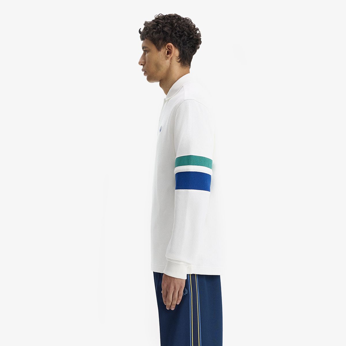 프레드페리(FRED PERRY) [Sport] 팁 슬리브 칼라드 스웻셔츠 - 스노우 화이트 AFPM2612416-129
