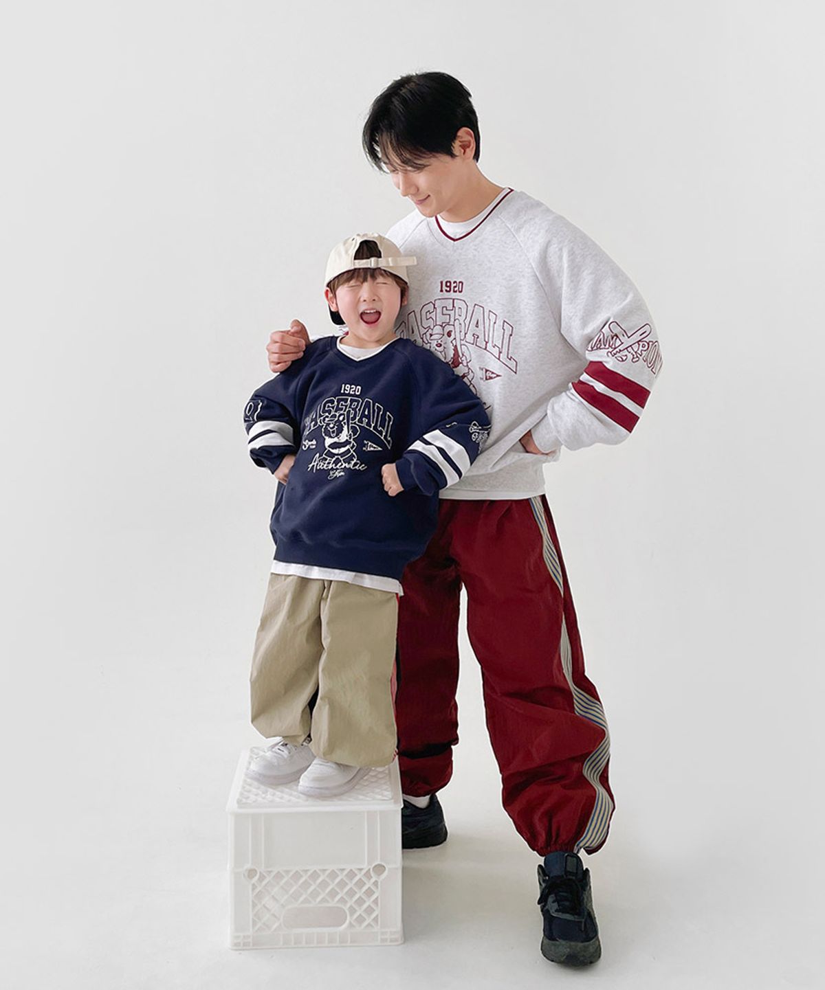 베리클로젯(BERRYCLOSET) BBB 브이넥 맨투맨