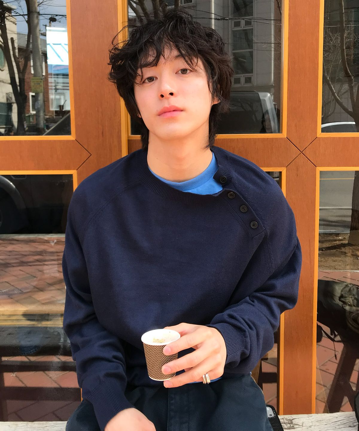 르아르(LEIRE) 사선 헨리넥 크롭 니트 [네이비]