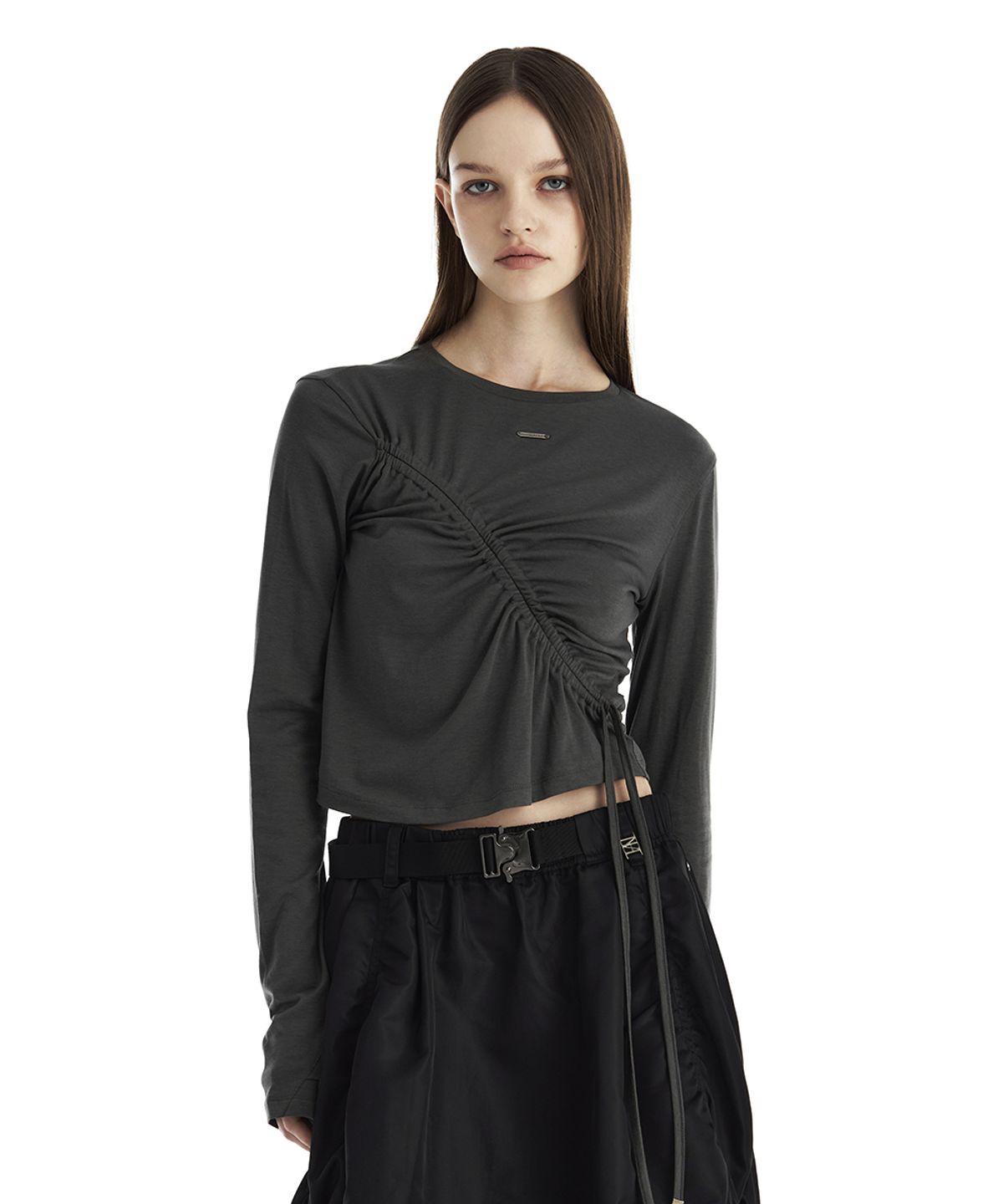 트리밍버드(TREEMINGBIRD) Shirred Wave Detail Crop Long Sleeve [ Charcoal ]