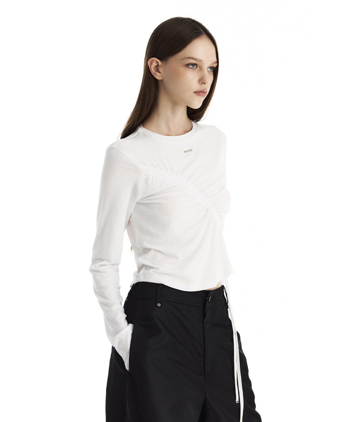 트리밍버드(TREEMINGBIRD) Shirred Wave Detail Crop Long Sleeve [ White ]