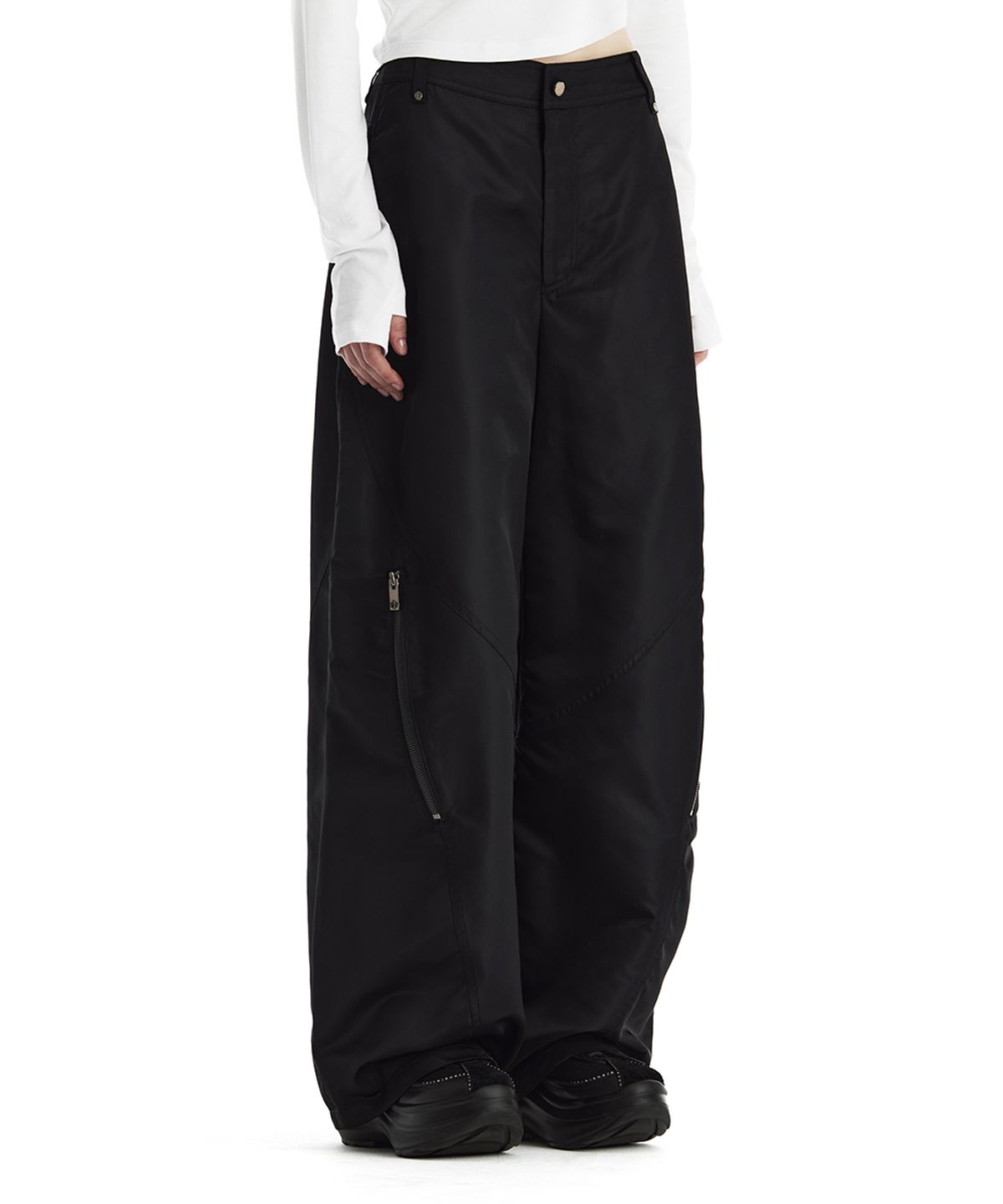 트리밍버드(TREEMINGBIRD) Knee-Zip Nylon pants [ Black ]