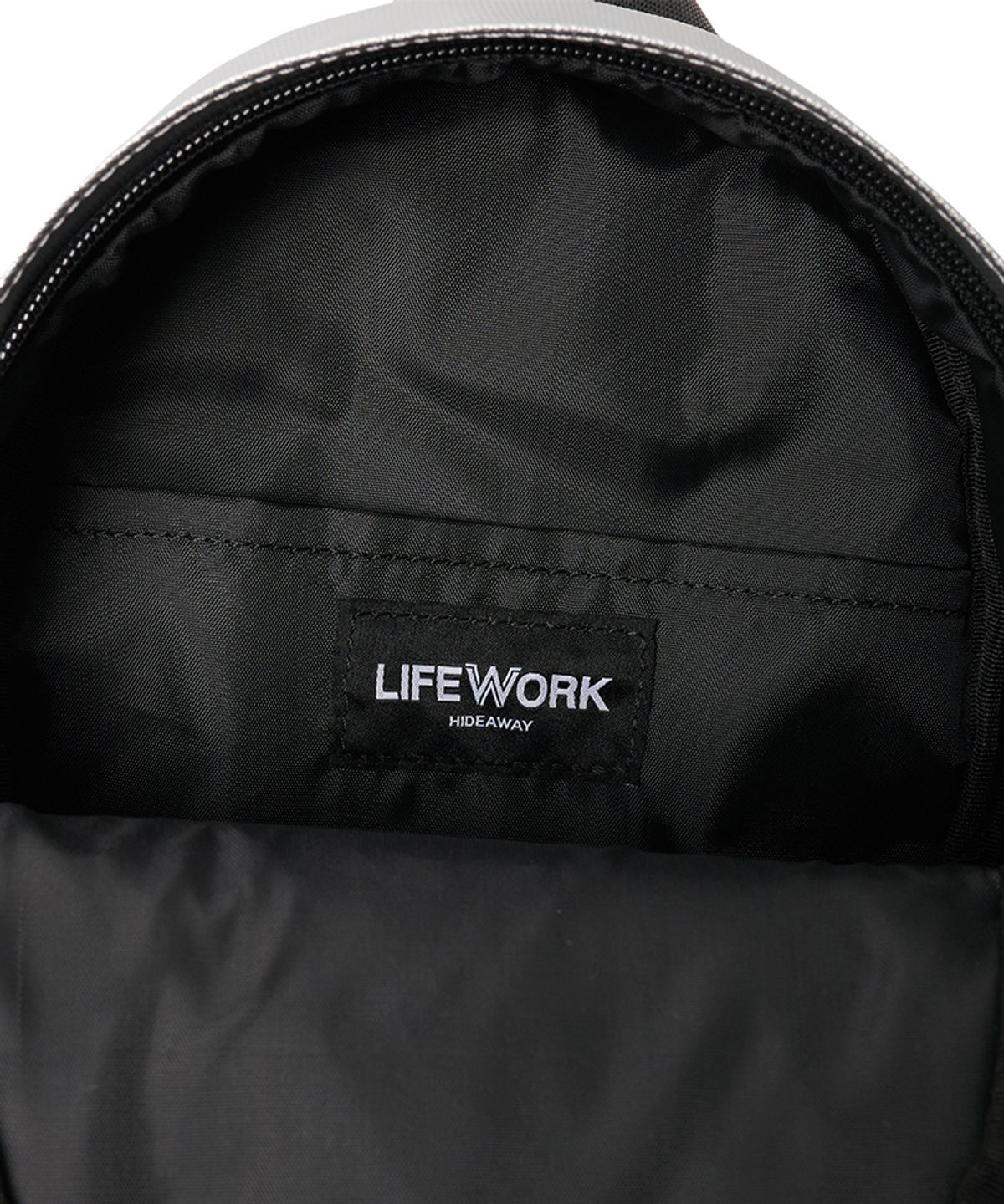 라이프워크(LIFEWORK) 뉴 사각 실리콘 와펜 미니 백팩