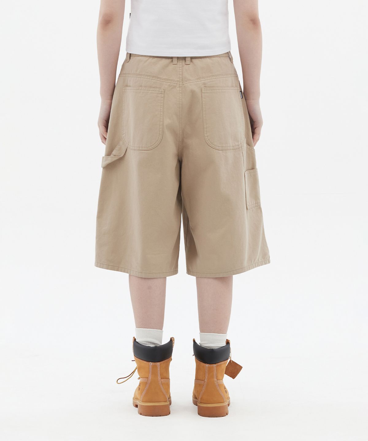 도미넌트(DOMINANT) Stud Carpenter bermuda pants_Beige