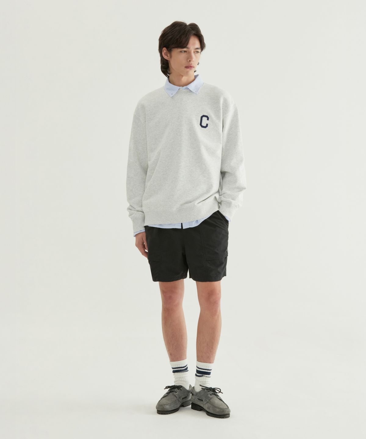 커버낫(COVERNAT) C 로고 맨투맨 블랙