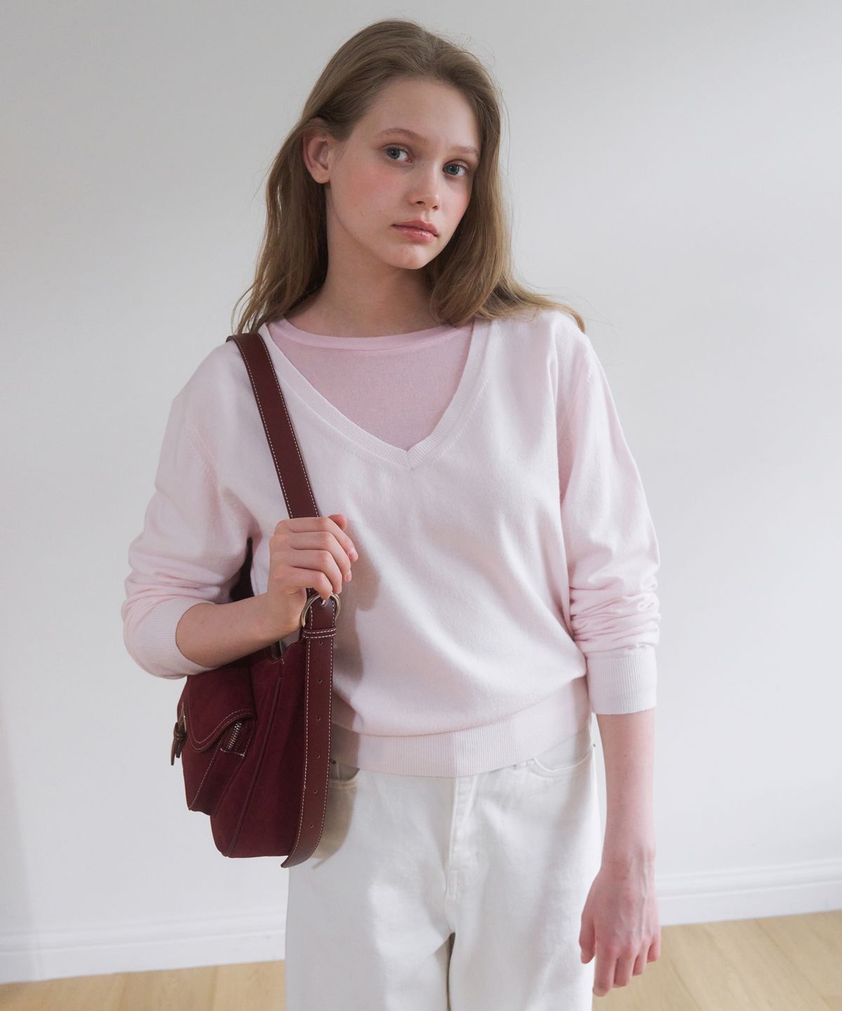 어몽(AMONG) A WASHABLE V-NECK KNIT TOP_LIGHT PINK