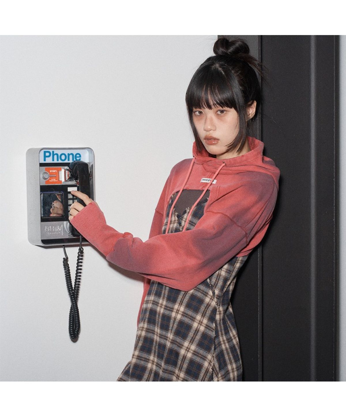 스웨이글로우(SWAYGLOW) 피그먼트 다잉 크롭 후디 티셔츠 Pink