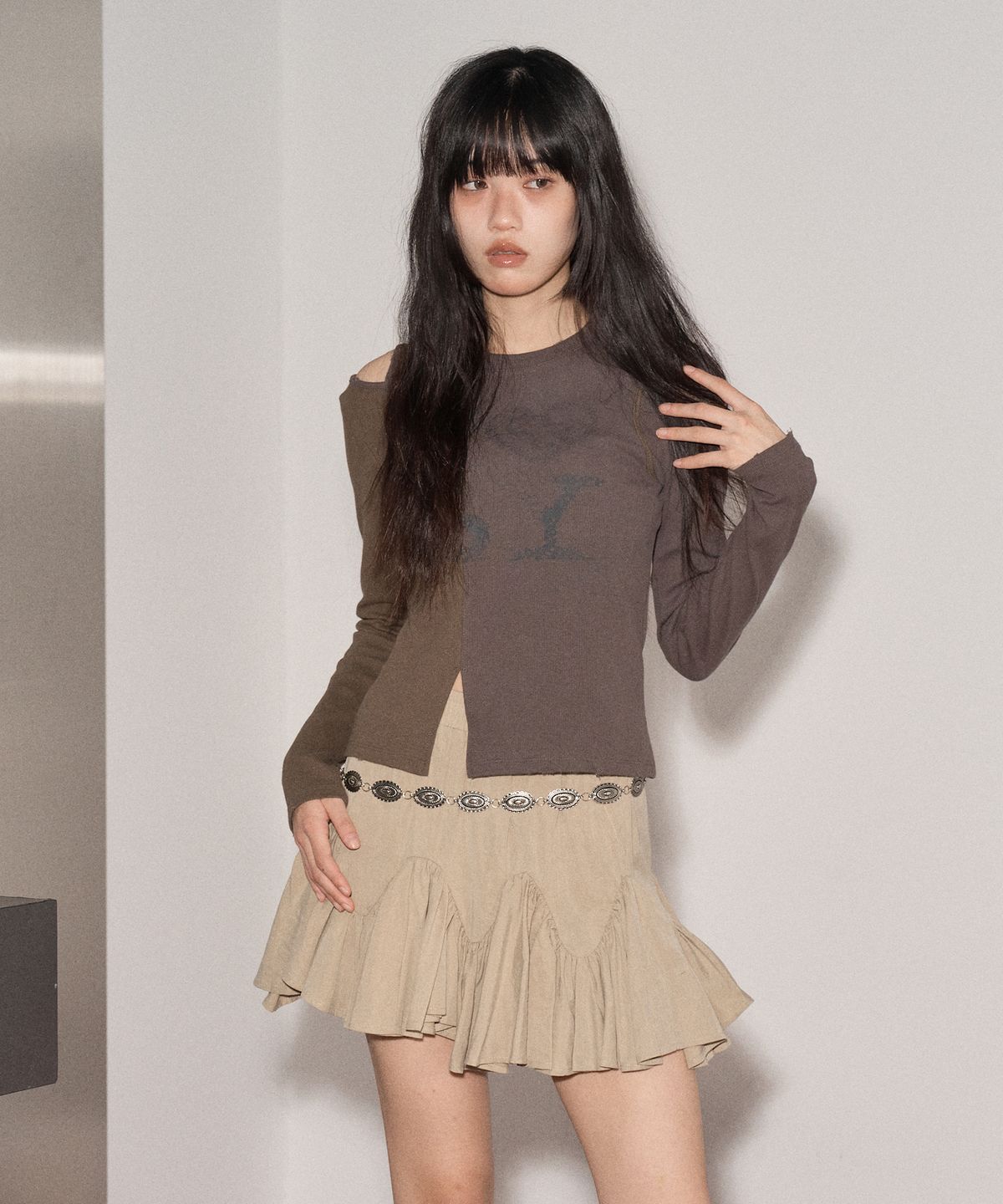 스웨이글로우(SWAYGLOW) 하프앤하프 프린트 티셔츠 Brown