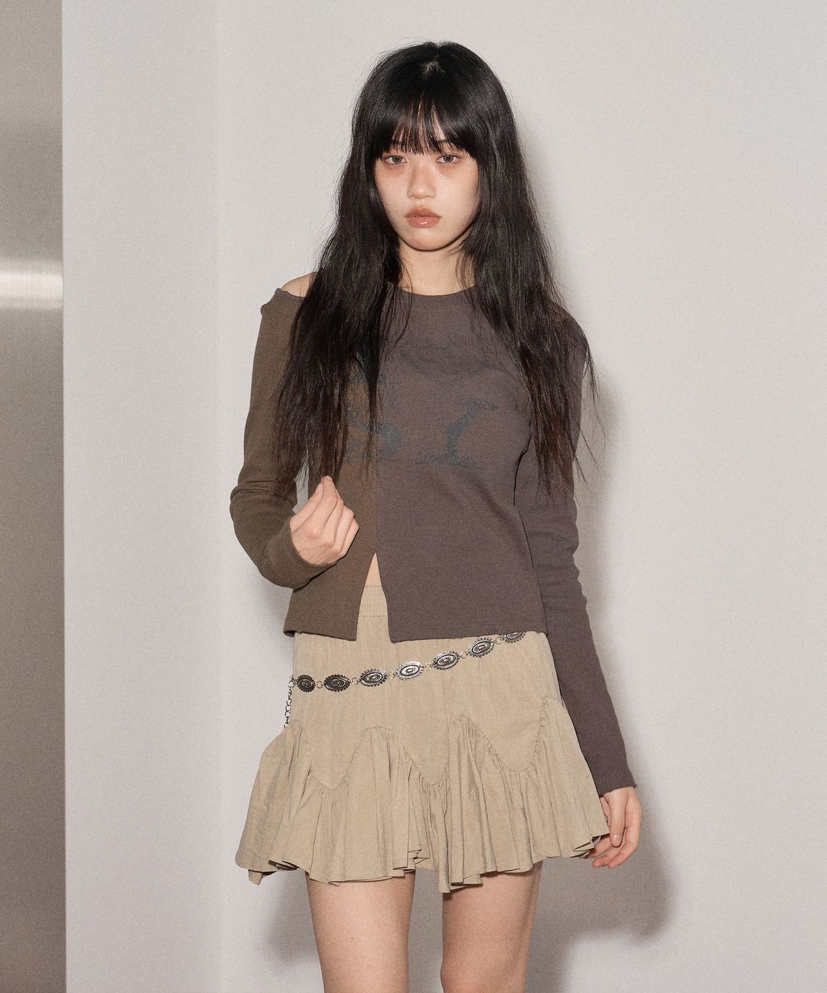 스웨이글로우(SWAYGLOW) 하프앤하프 프린트 티셔츠 Brown