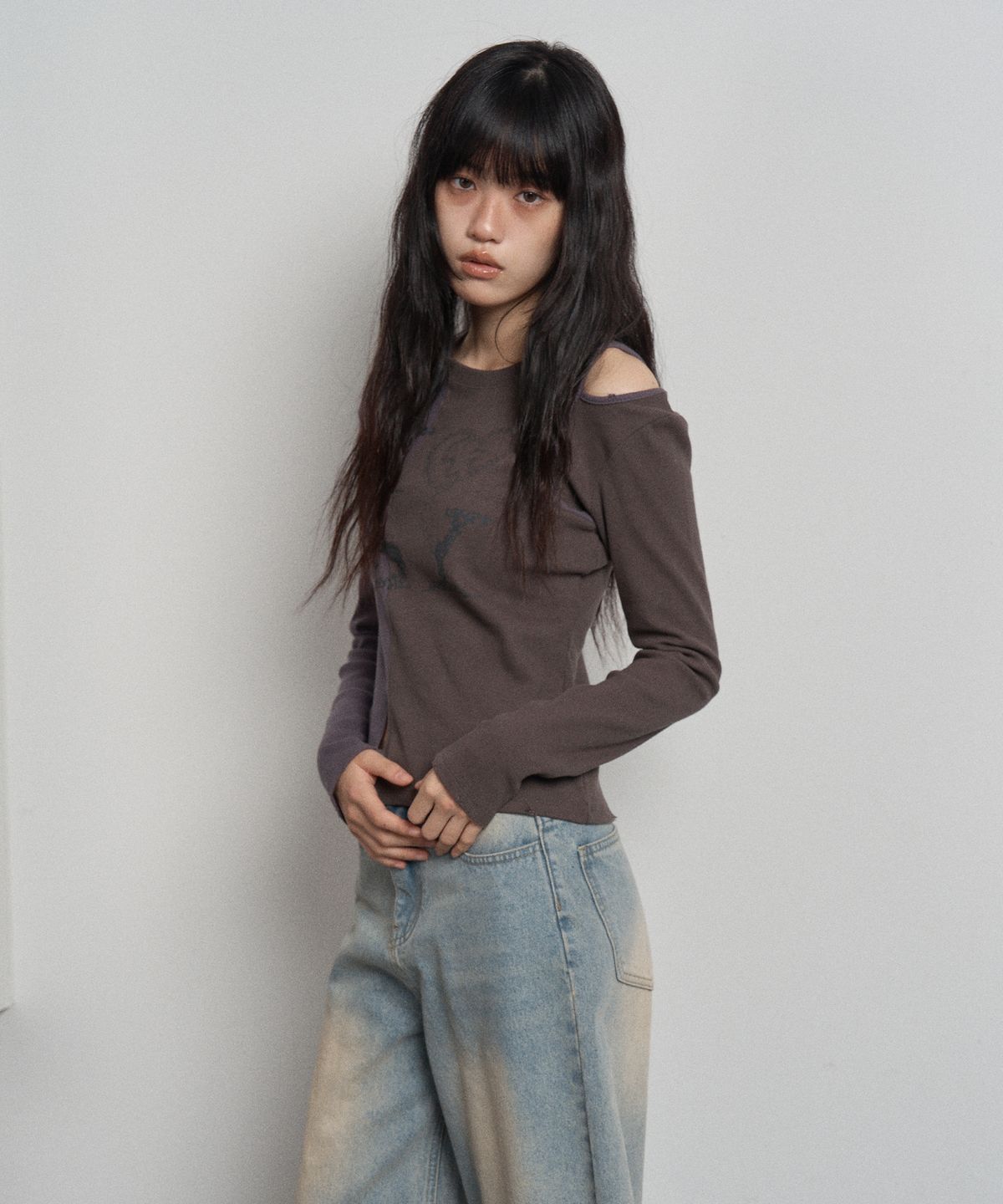 스웨이글로우(SWAYGLOW) 하프앤하프 프린트 티셔츠 Grayish Purple