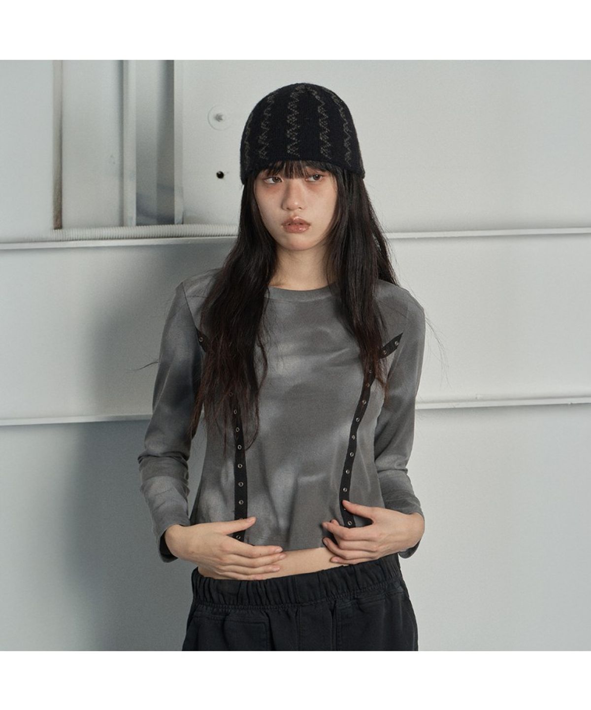 스웨이글로우(SWAYGLOW) 빈티지 다잉 아일렛 티셔츠 Charcoal