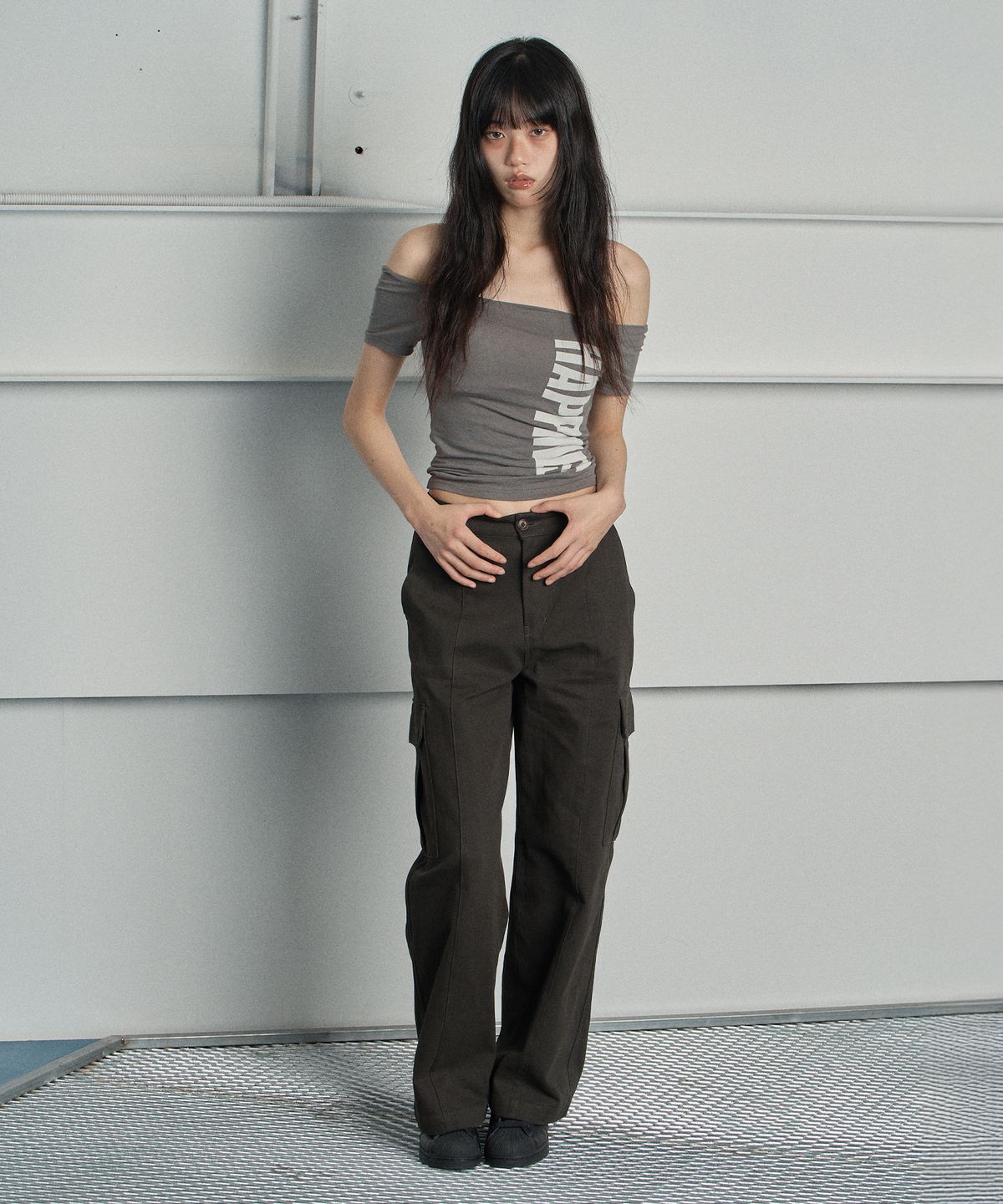 스웨이글로우(SWAYGLOW) 솔리드 카고 팬츠 Dark Gray