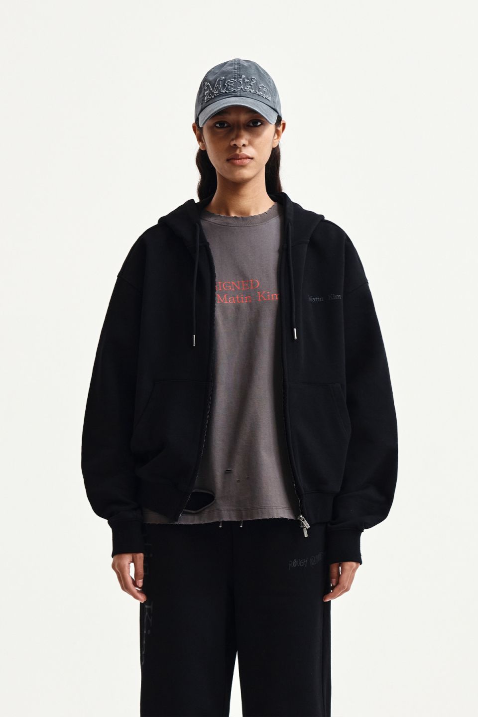MUSINSA公式 | MATIN KIM BACK LOGO ESSENTIAL HOODY ZIP UP IN BLACK