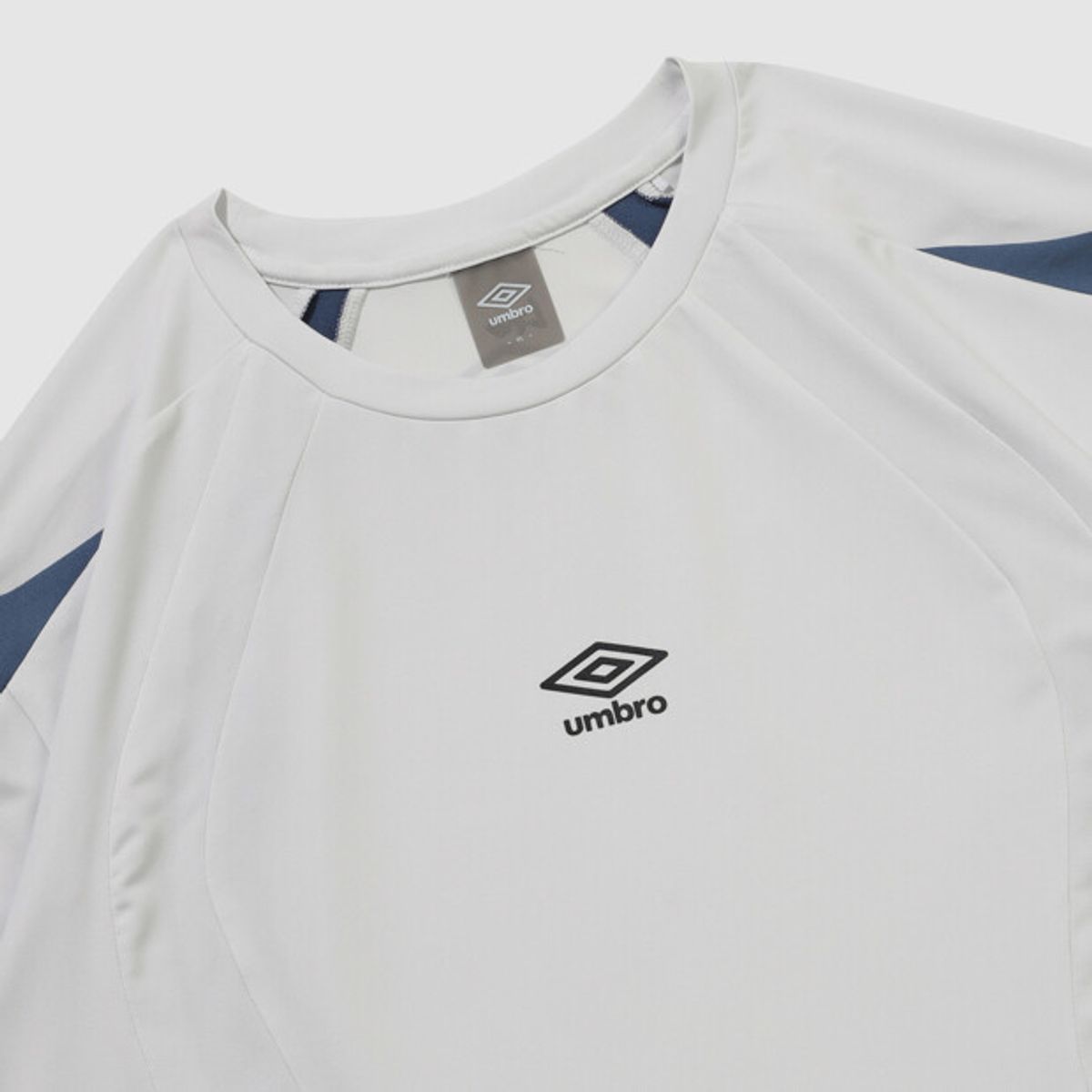 엄브로(UMBRO) PTR 풋볼 트레이닝 긴팔 티셔츠 라이트 그레이 UR121SRL39