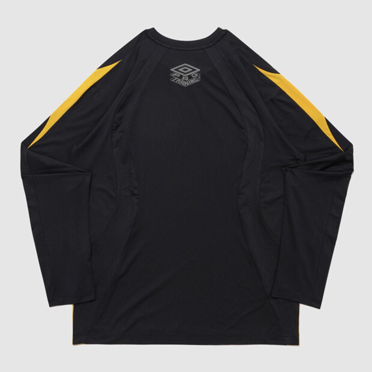 엄브로(UMBRO) PTR 풋볼 트레이닝 긴팔 티셔츠 블랙 UR121SRL39