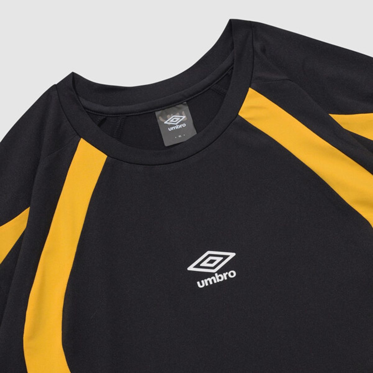 엄브로(UMBRO) PTR 풋볼 트레이닝 긴팔 티셔츠 블랙 UR121SRL39