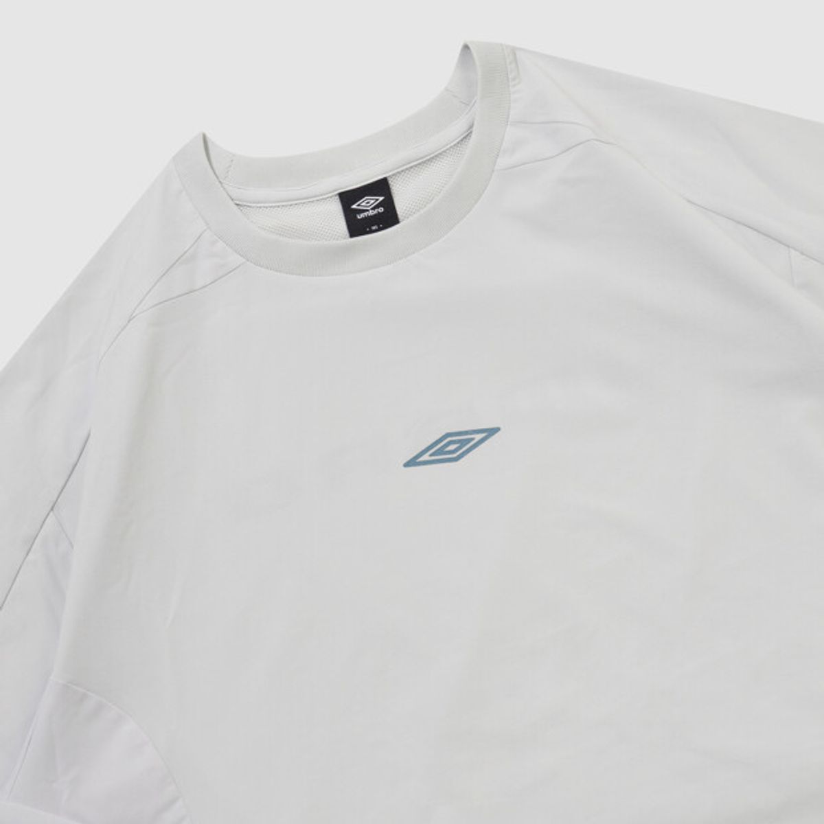 엄브로(UMBRO) 올라운드 스트레치 긴팔 피스테 라이트 그레이 UR121SWT22