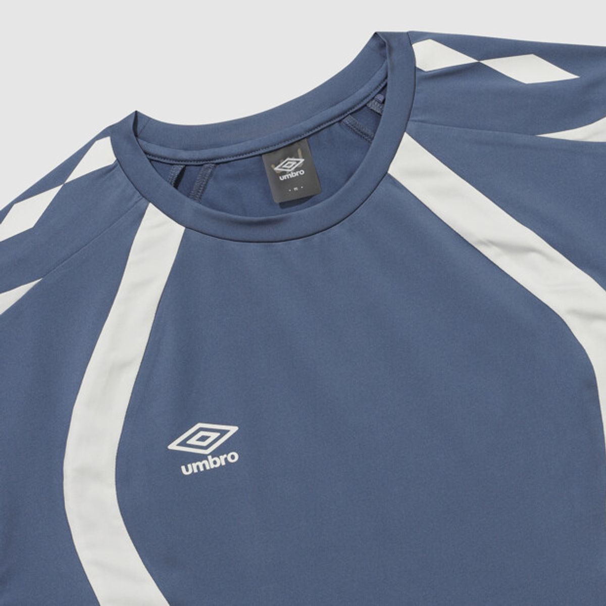 엄브로(UMBRO) PTR 메쉬 풋볼 반팔 티셔츠 블루 UR121SRS38