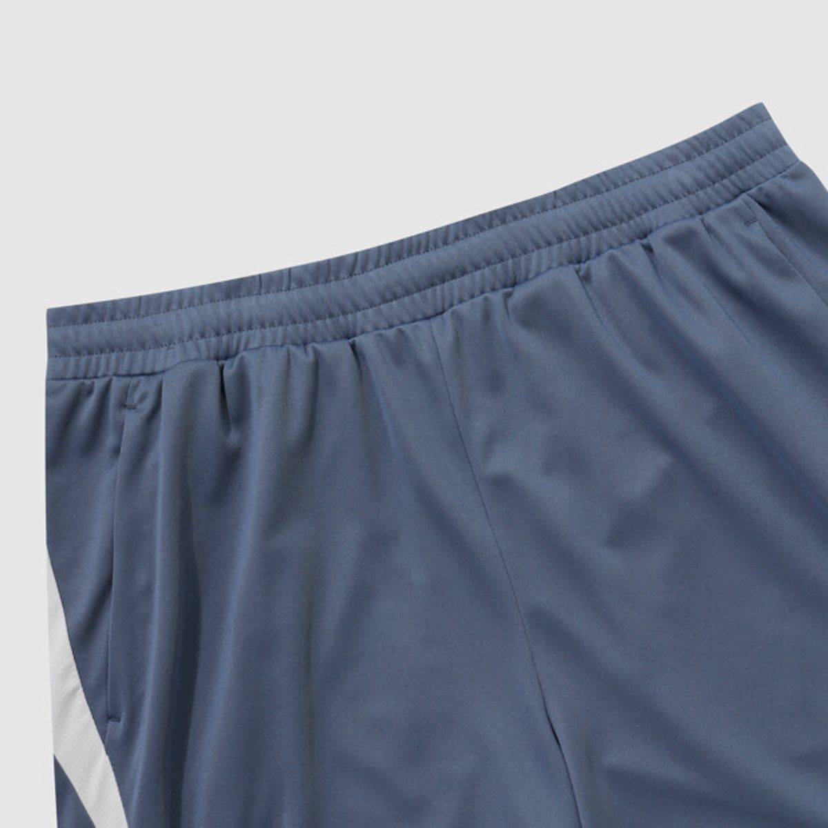 엄브로(UMBRO) PTR 메쉬 풋볼 4.5부 반바지 블루 UR121SHP38