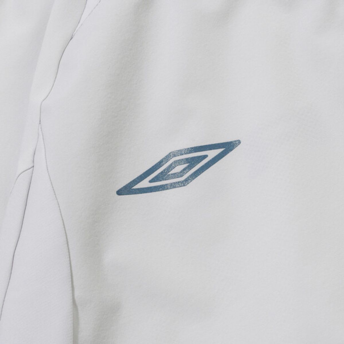 엄브로(UMBRO) 올라운드 스트레치 스탠넥 아노락 라이트 그레이 UR121SWT21