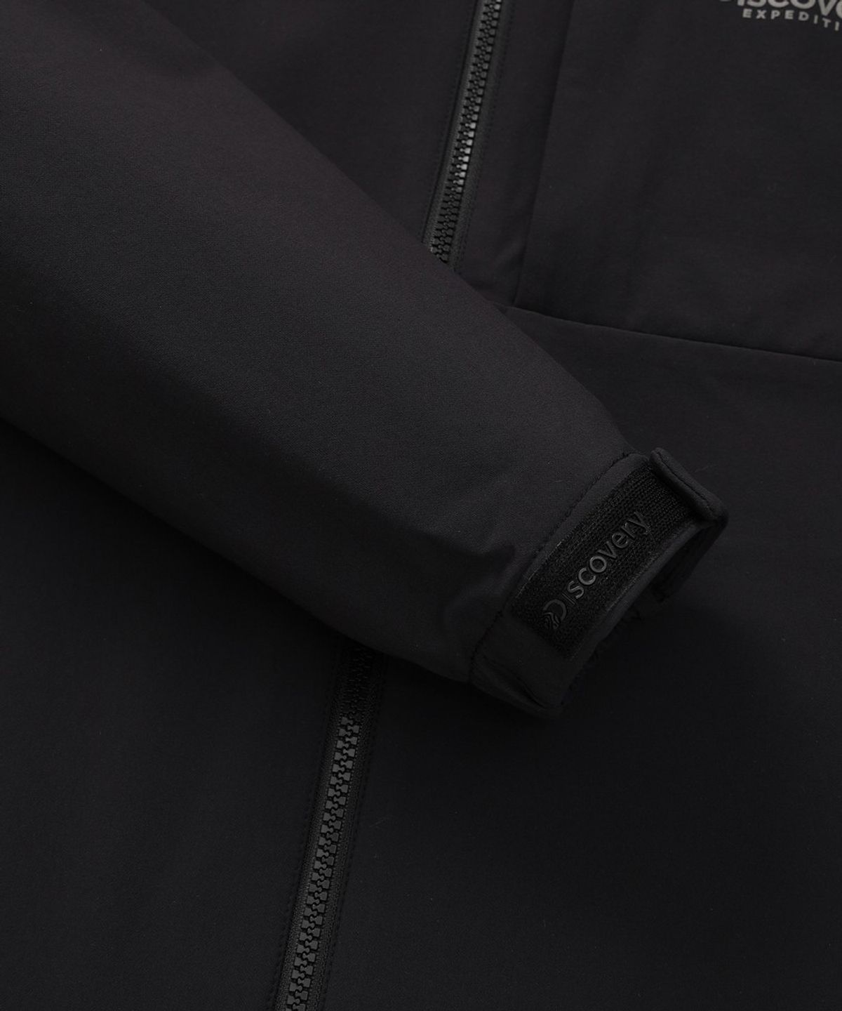 디스커버리 익스페디션(DISCOVERY EXPEDITION) 남성 에센셜 하이넥 소프트쉘 자켓 (BLACK)