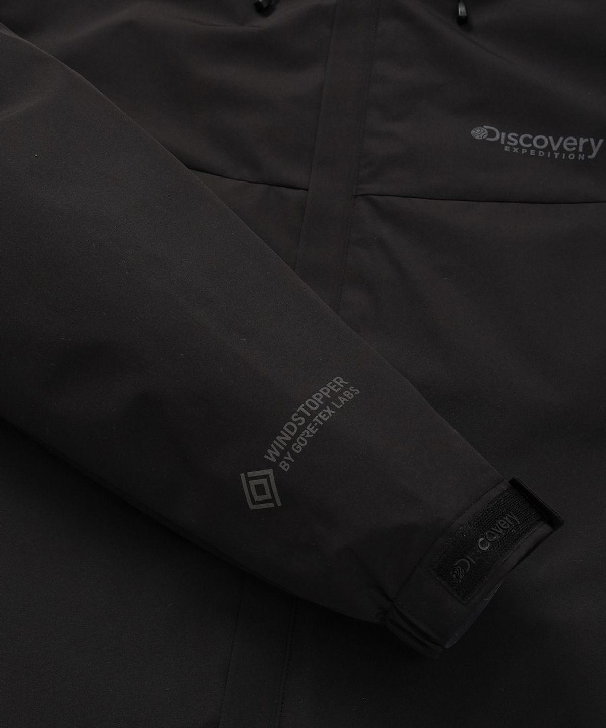 디스커버리 익스페디션(DISCOVERY EXPEDITION) 남성 프리미엄 고어윈드스토퍼 자켓 (BLACK)