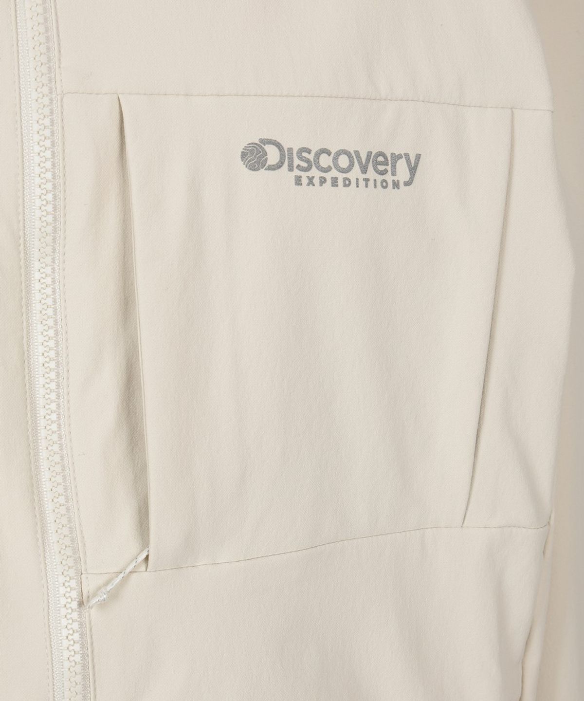 디스커버리 익스페디션(DISCOVERY EXPEDITION) 남성 에센셜 하이넥 소프트쉘 자켓 (IVORY)