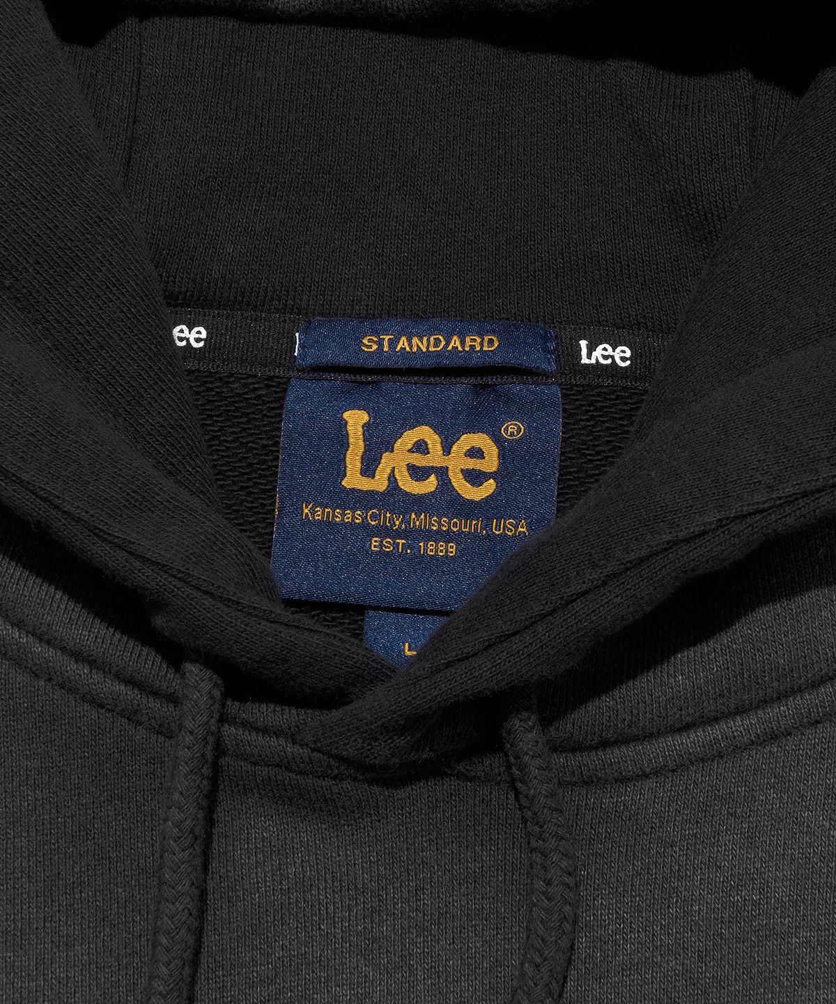 리(LEE) 빅 트위치 스프레이 로고 후드 챠콜