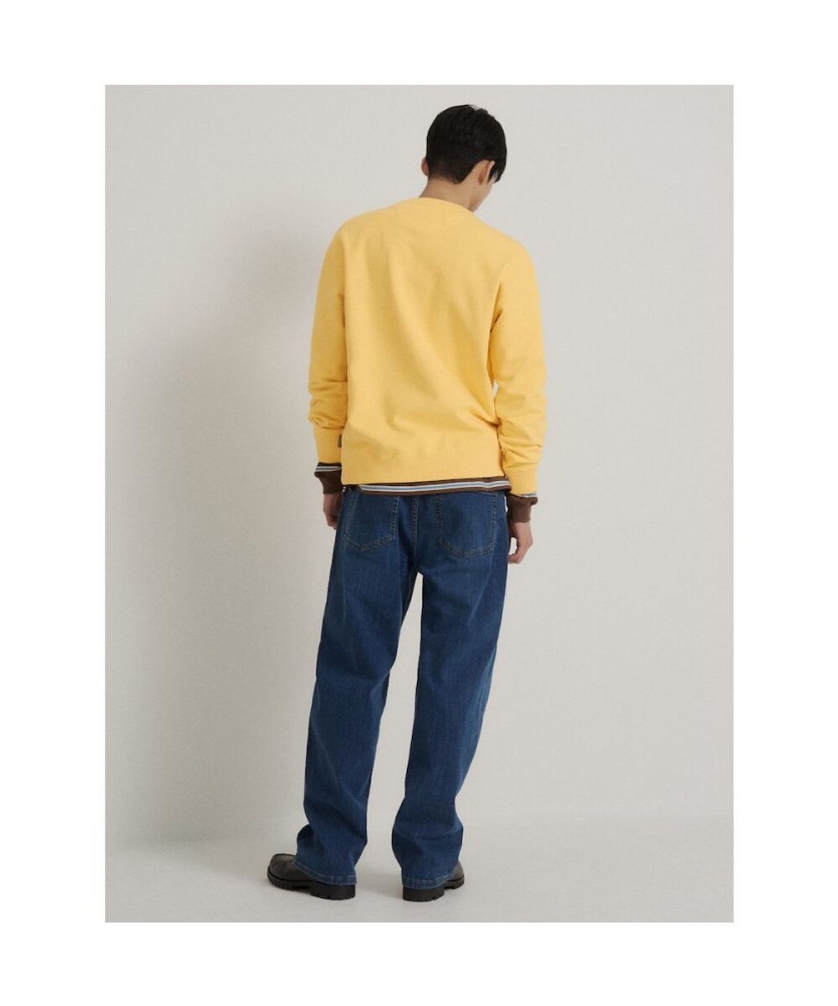 빈폴 멘(BEANPOLE MEN) 적토마 그래픽 포인트 스웨트 셔츠  머스타드