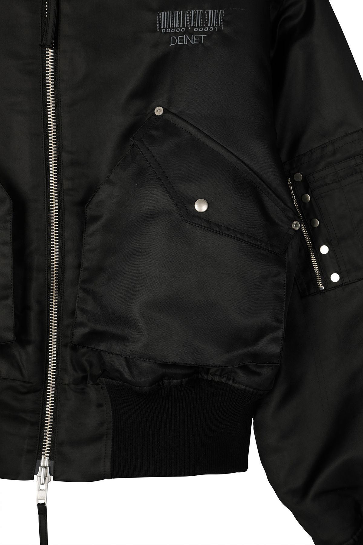 다이닛(DEINET) STUD CHECK POINT MA1 JUMPER IN BLACK