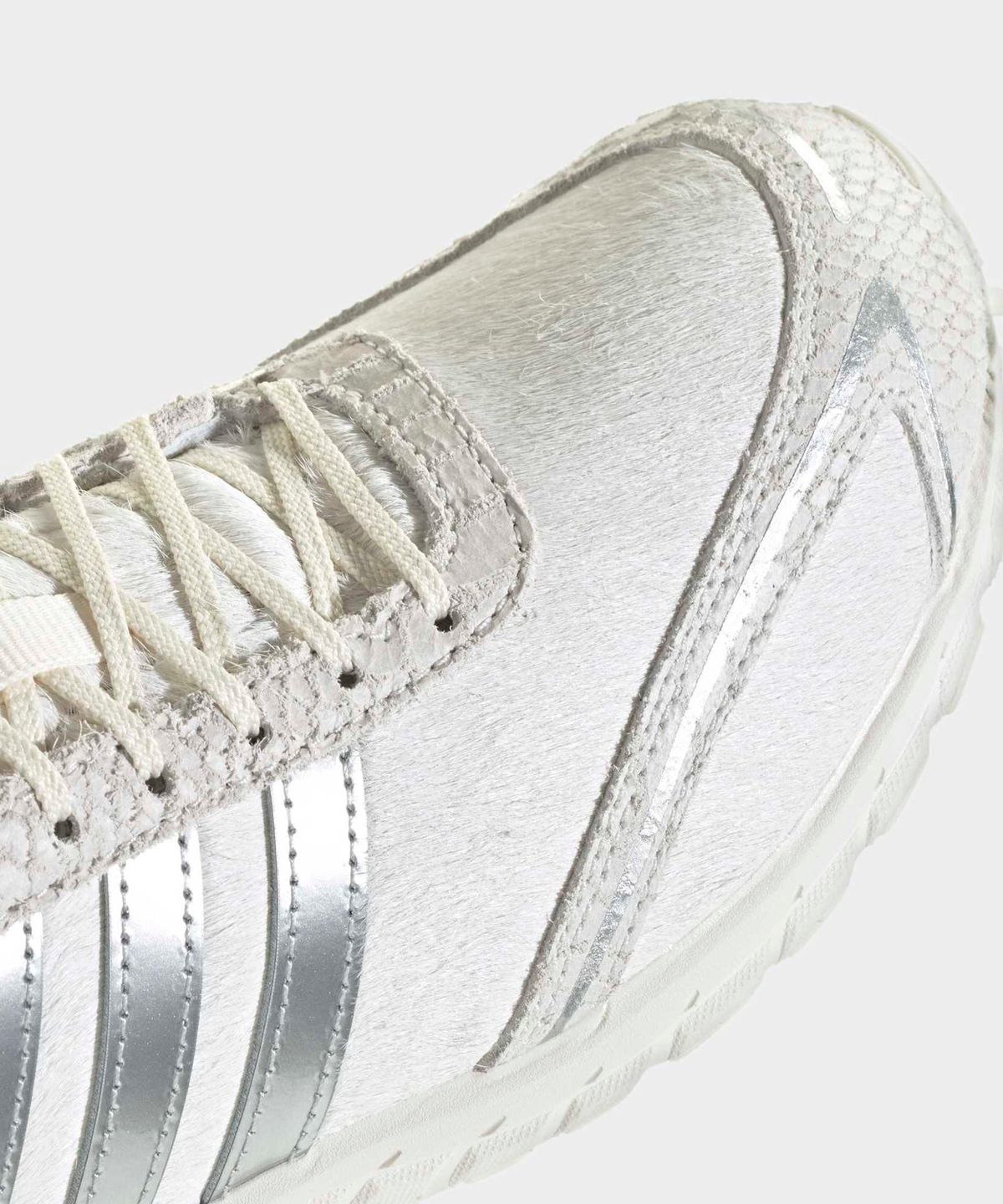 아디다스(ADIDAS) 아디제로 아디오스 OG - 화이트:실버 / IH4512