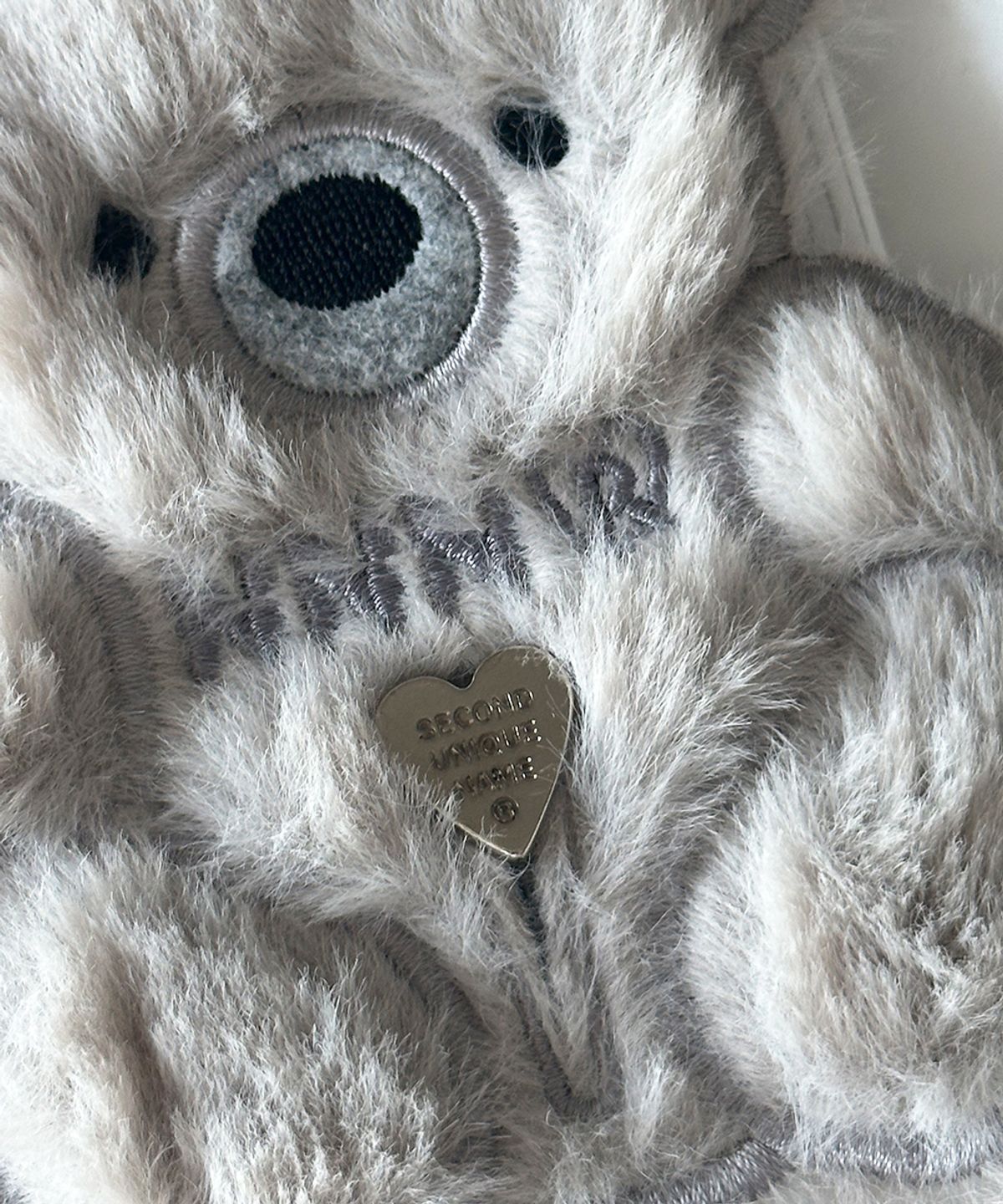 세컨드유니크네임(SECOND UNIQUE NAME) SUN CASE PATCH COZY BEAR GRAY