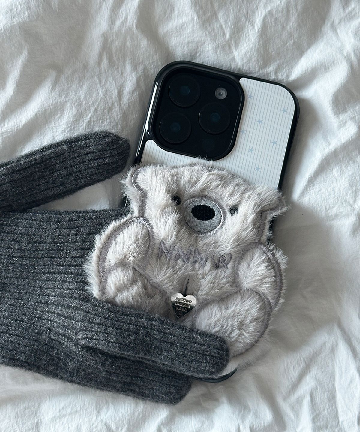 세컨드유니크네임(SECOND UNIQUE NAME) SUN CASE PATCH COZY BEAR GRAY (GLOSSY BLACK)