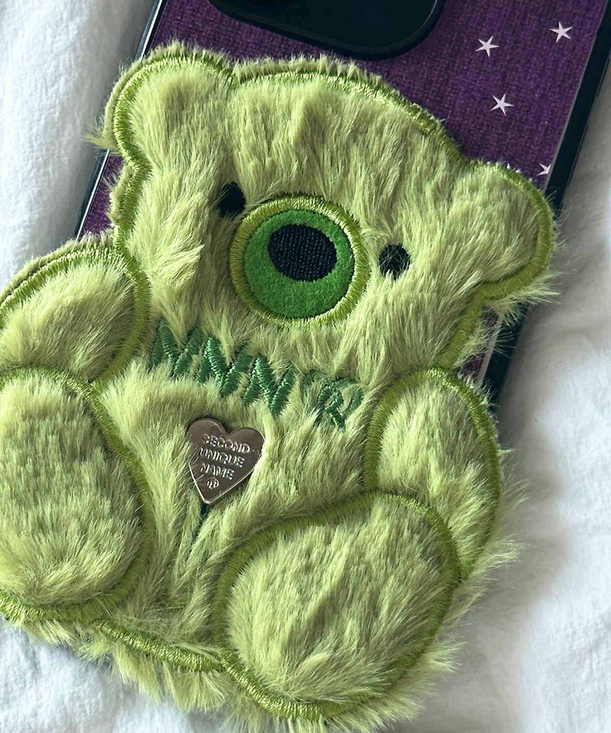 세컨드유니크네임(SECOND UNIQUE NAME) SUN CASE PATCH COZY BEAR GREEN (GLOSSY BLACK)