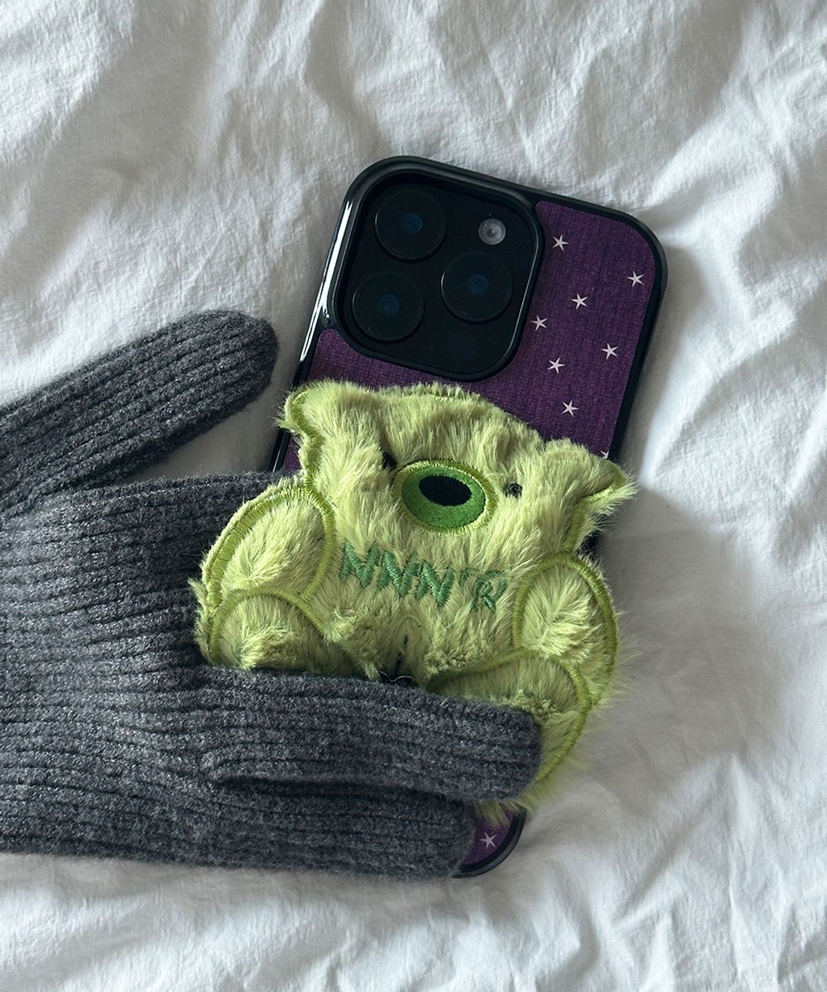 세컨드유니크네임(SECOND UNIQUE NAME) SUN CASE PATCH COZY BEAR GREEN (GLOSSY BLACK)