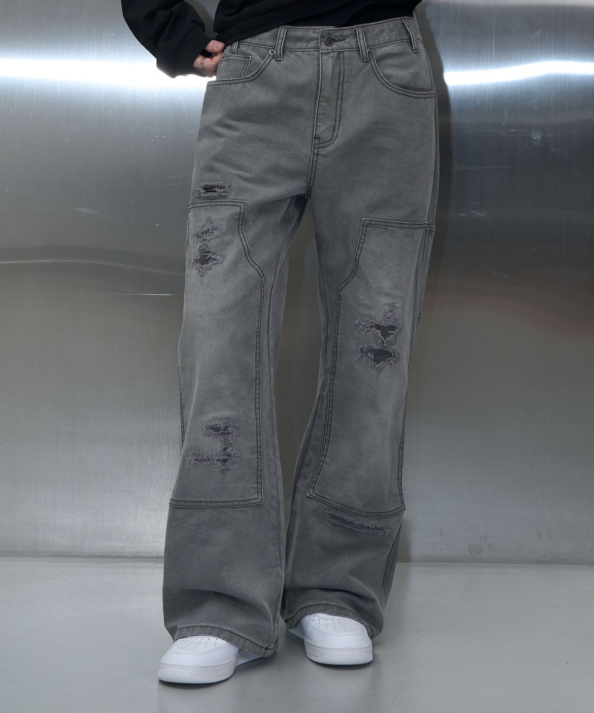 피치블랙(PITCHBLACK) DESTROYED DAMAGE JEANS (WASHED GREY)