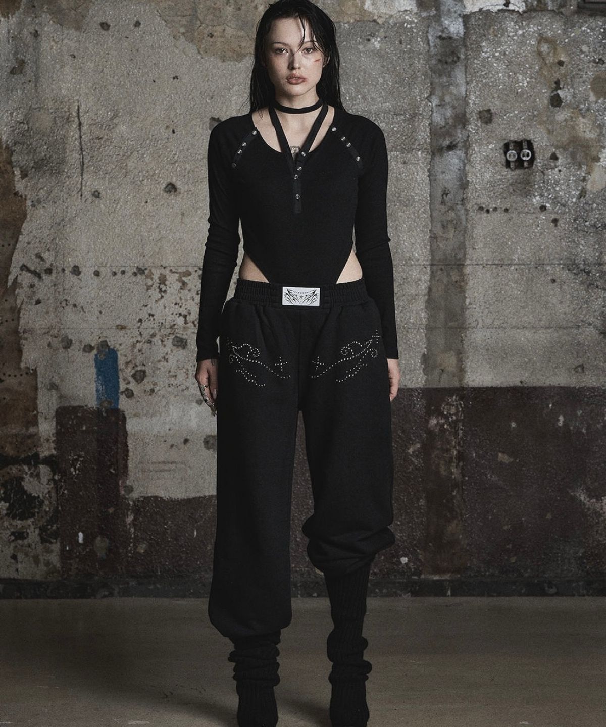 피아체(PIARCHE) BOTTON BODY SUIT_BLACK