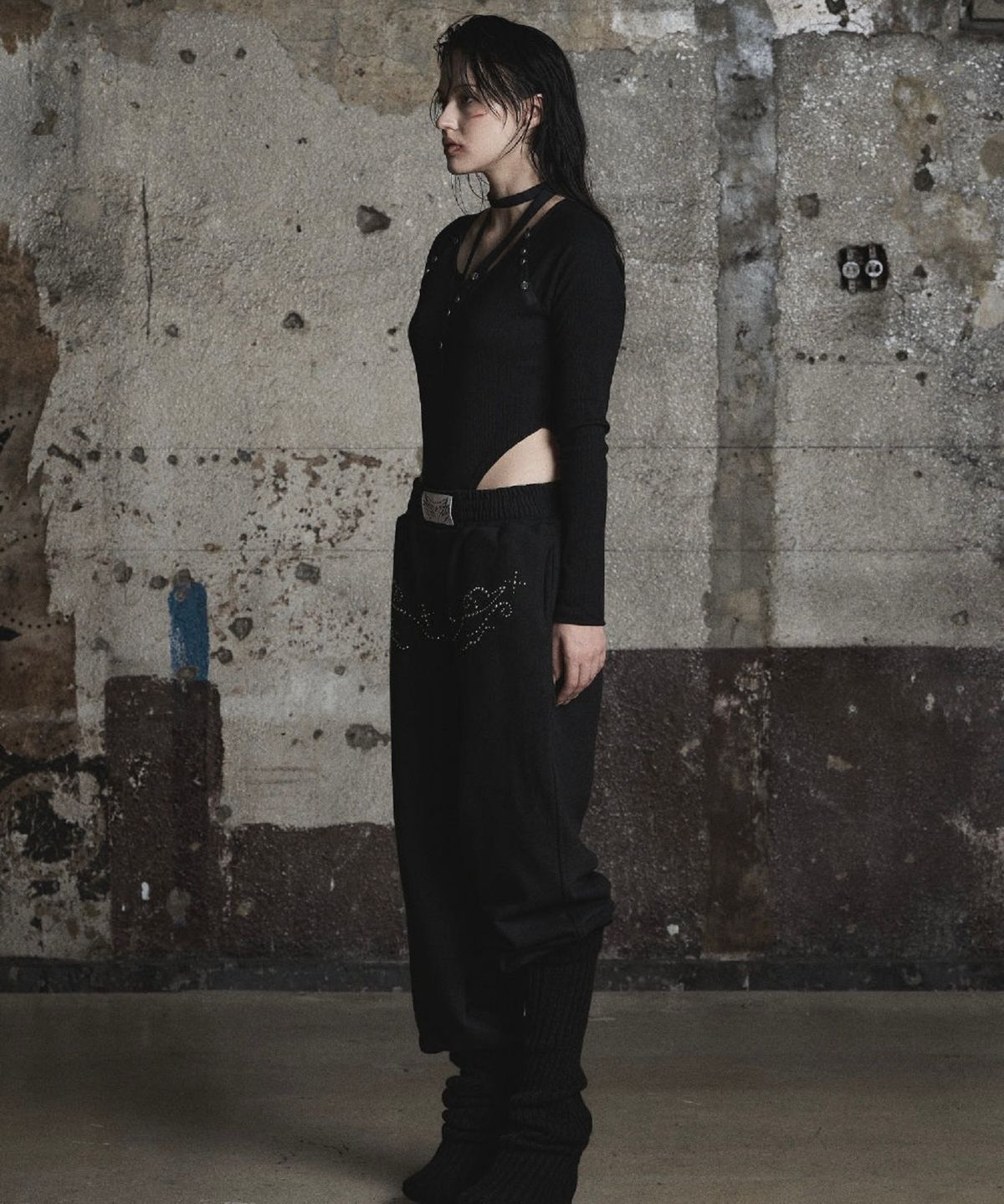 피아체(PIARCHE) BOTTON BODY SUIT_BLACK
